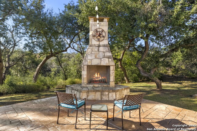 Listing photo id 31 for 1041 Homestead Ridge