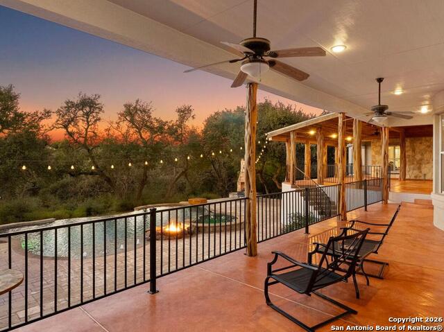 Listing photo id 35 for 1041 Homestead Ridge