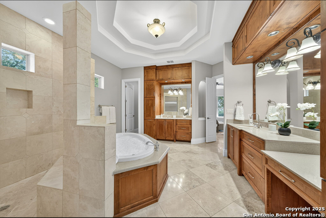 Listing photo id 16 for 19223 Terra Rock