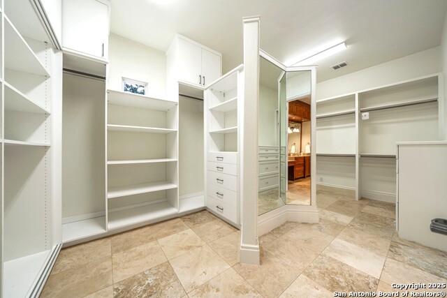 Listing photo id 18 for 19223 Terra Rock