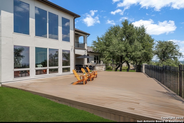 Listing photo id 31 for 19223 Terra Rock