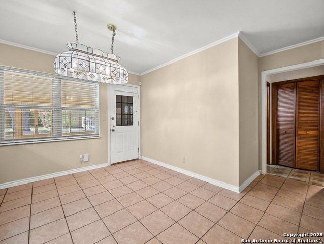 Image 5 of 36 For 612 Bluebonnet St