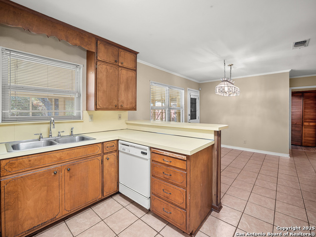 Image 9 of 36 For 612 Bluebonnet St