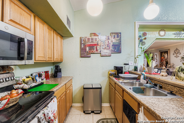 Listing photo id 6 for 108 Sunnyland