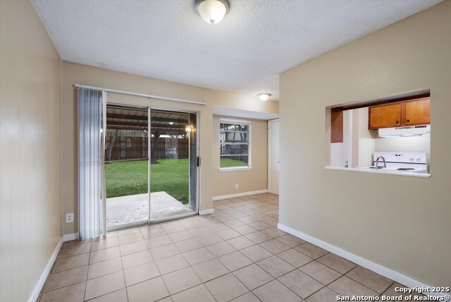 Image 7 of 23 For 4726 Casa Verde