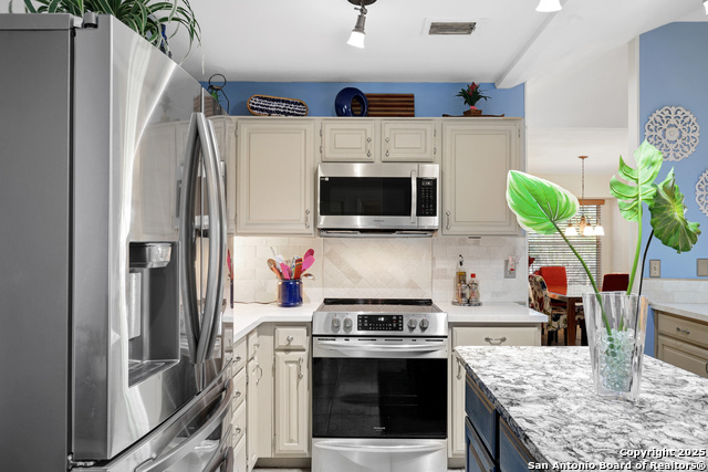 Image 12 of 28 For 7811 Clymer  