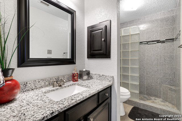 Image 21 of 28 For 7811 Clymer  