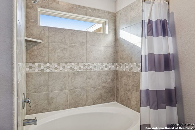 Image 21 of 29 For 629 Jaboncillo