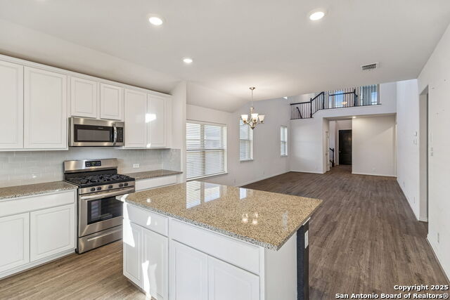 Image 3 of 29 For 629 Jaboncillo