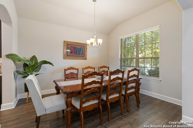 Image 12 of 41 For 16522 Glen Eve Path