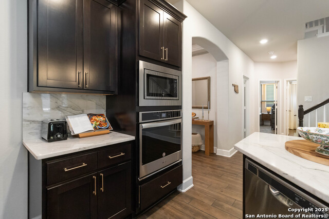 Image 20 of 41 For 16522 Glen Eve Path