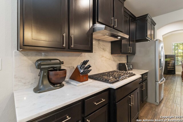 Image 21 of 41 For 16522 Glen Eve Path