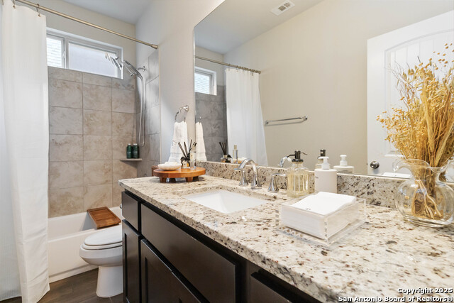 Image 31 of 41 For 16522 Glen Eve Path