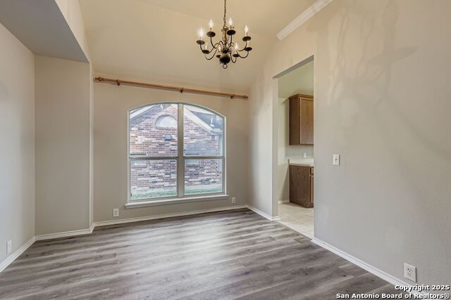 Image 10 of 38 For 937 Forest Ridge