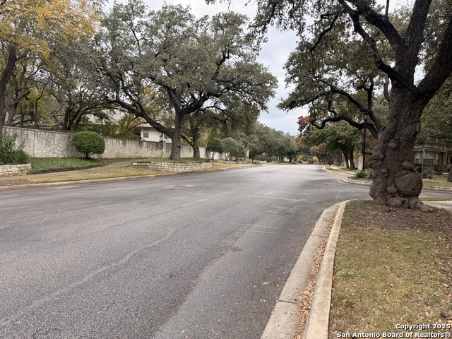 Image 37 of 38 For 937 Forest Ridge