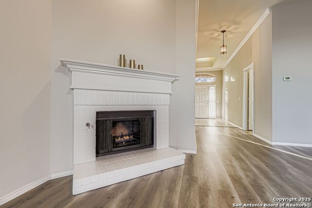 Image 9 of 38 For 937 Forest Ridge