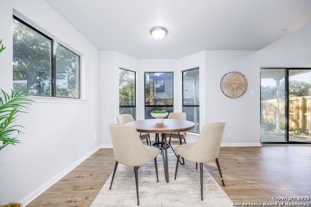 Image 11 of 33 For 8222 Timber Slope