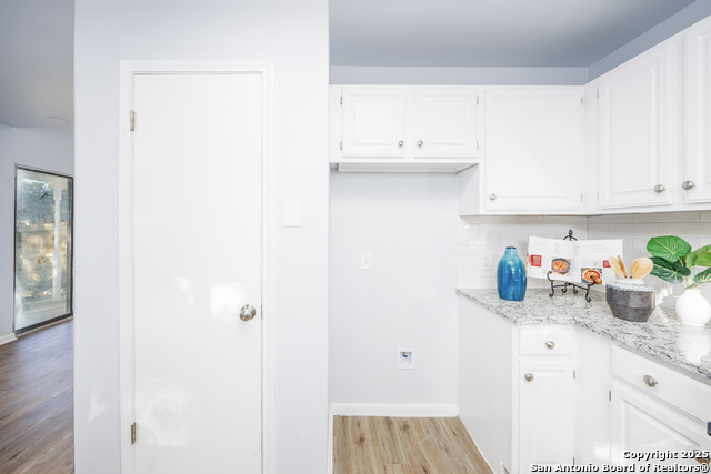 Image 15 of 33 For 8222 Timber Slope