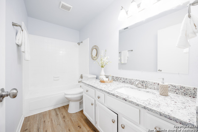 Image 18 of 33 For 8222 Timber Slope