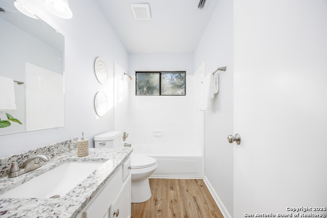 Image 23 of 33 For 8222 Timber Slope