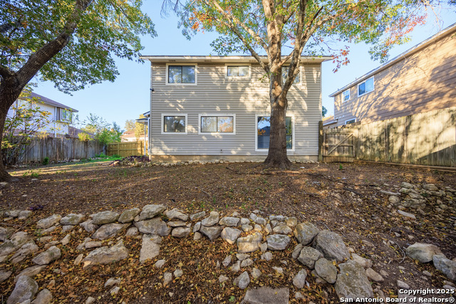 Image 29 of 33 For 8222 Timber Slope