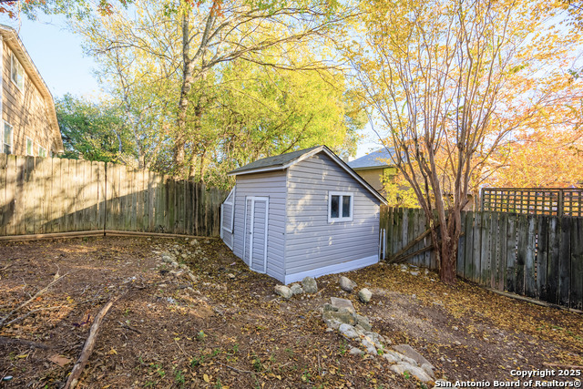 Image 30 of 33 For 8222 Timber Slope