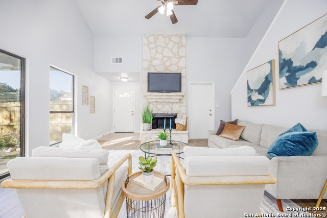 Image 8 of 33 For 8222 Timber Slope