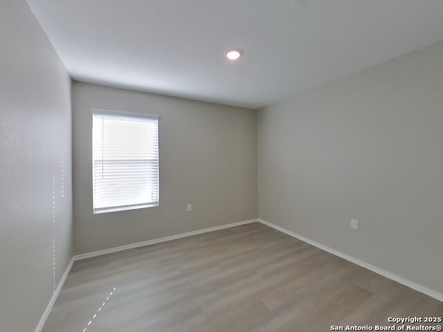 Image 10 of 16 For 5711 Raven