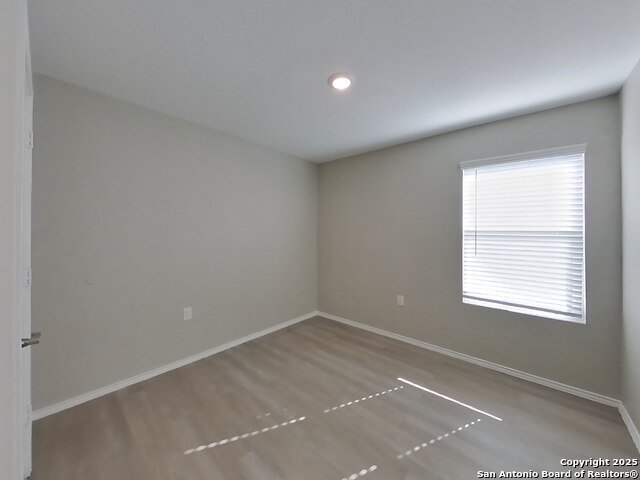 Image 12 of 16 For 5711 Raven