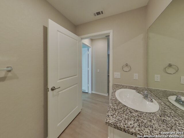 Image 13 of 16 For 5711 Raven