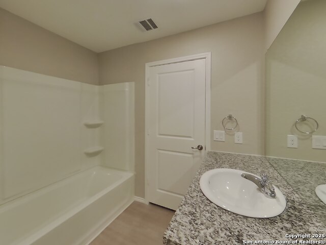 Image 9 of 16 For 5711 Raven