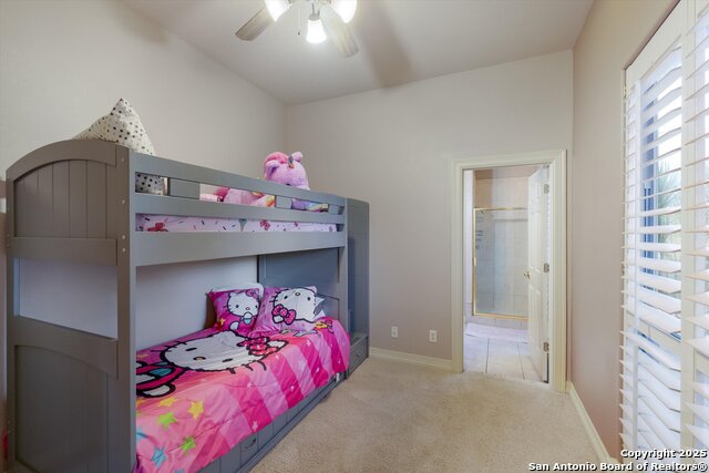 Listing photo id 24 for 702 Bluff Breeze