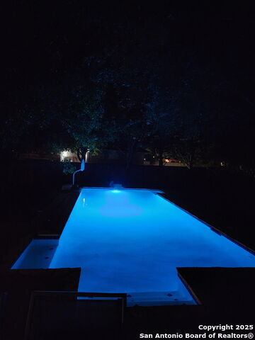 Listing photo id 29 for 702 Bluff Breeze