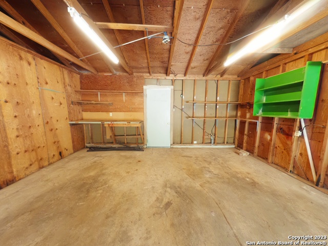 Image 9 of 9 For 622 Chauncey Dr 2