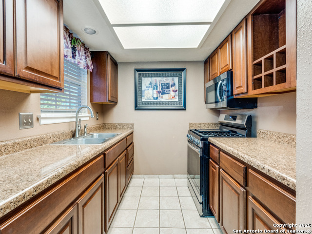 Image 13 of 23 For 7626 Meadow Lawn