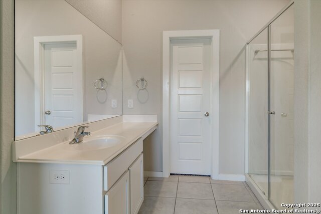 Image 19 of 31 For 7719 Blue Gulf Dr