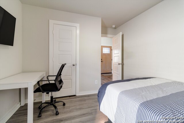 Image 25 of 31 For 7719 Blue Gulf Dr