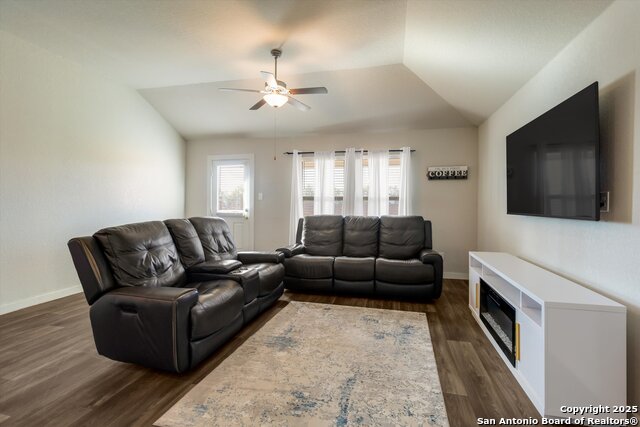 Image 7 of 31 For 7719 Blue Gulf Dr