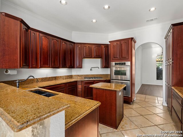 Image 12 of 42 For 837 Lakeview