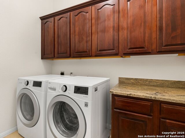 Image 25 of 42 For 837 Lakeview