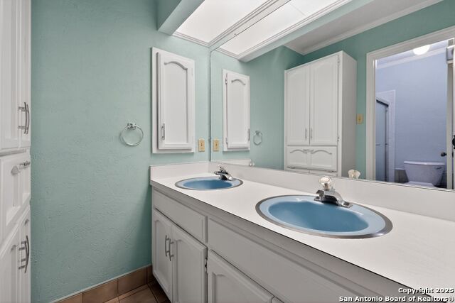 Image 26 of 32 For 2631 Turkey Oak