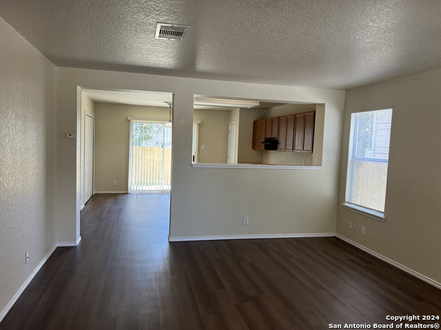 Image 2 of 20 For 10118 Figaro