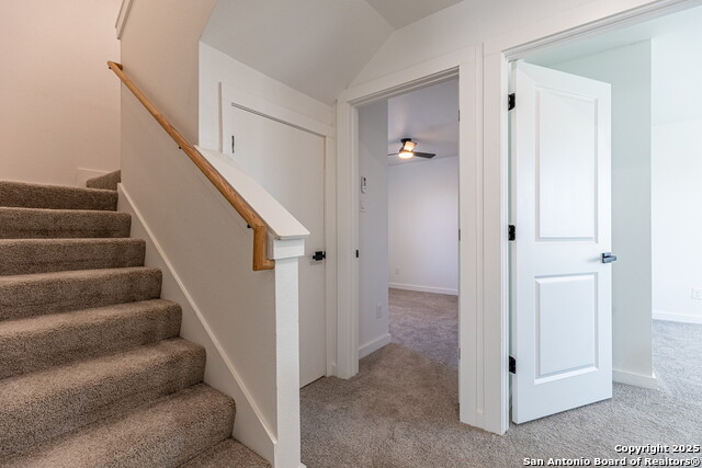 Image 17 of 25 For 327 Bee  201