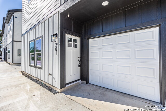 Image 3 of 25 For 327 Bee  201