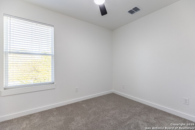 Image 15 of 28 For 327 Bee  202