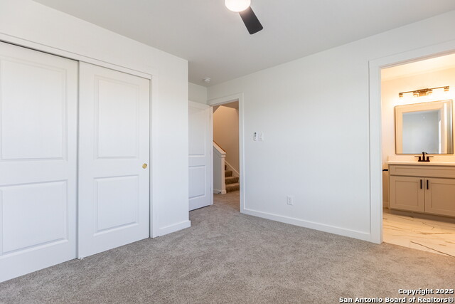 Image 22 of 28 For 327 Bee  202