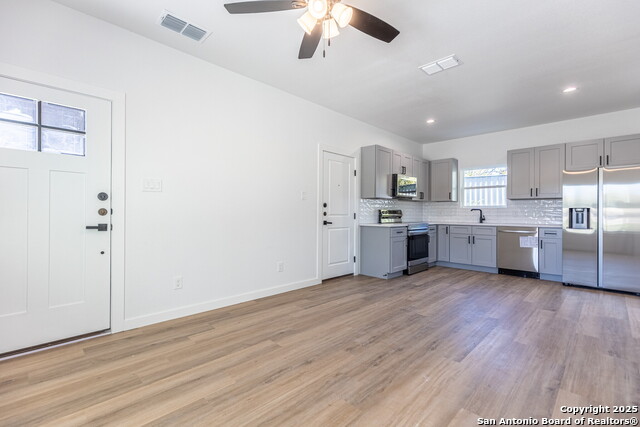 Image 5 of 28 For 327 Bee  202