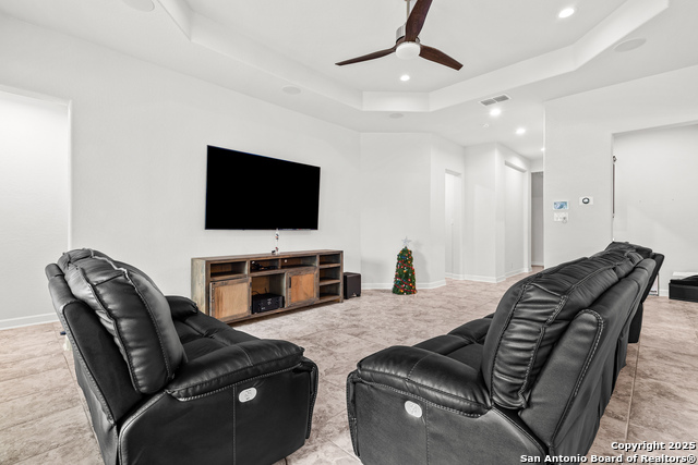 Image 12 of 37 For 320 Rhapsody