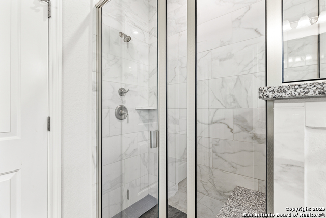 Image 18 of 37 For 320 Rhapsody