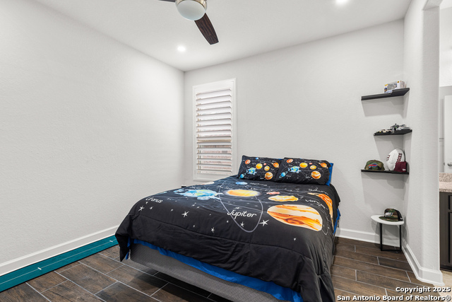 Image 21 of 37 For 320 Rhapsody